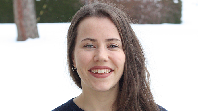 Bildet kan inneholde: person, ansikt, nese, smil, kinn.