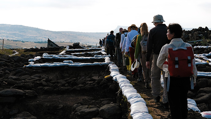 Students get ready for the archeological digging at Horvat Asaad in eastern Galilee. Photo credits: Joel Bornau.
